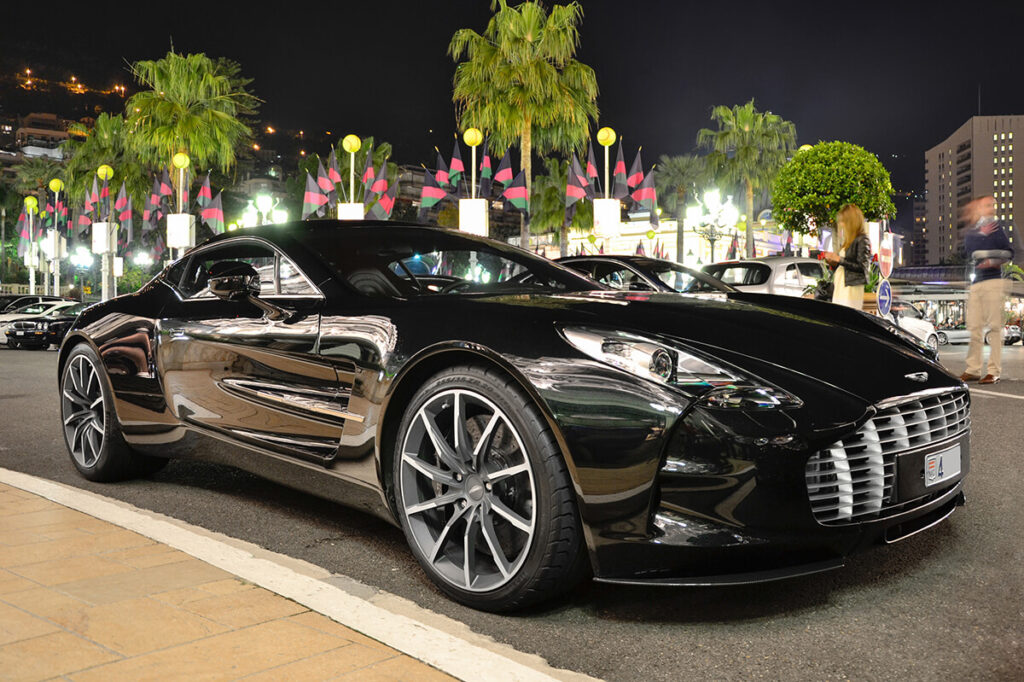The Ultimate Guide to Luxury Car Rental in Dubai: Unveiling the Epitome of Elegance and Performance